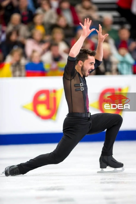 Ice Gallery Skates U.S.
